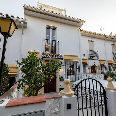 Casa Marcia Sea View Brand New Townhouse Marbella